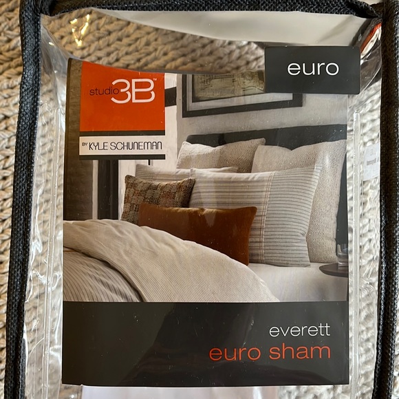 studio 3b Kyle Schuneman Everett Euro Pillow Sham - Picture 2 of 4